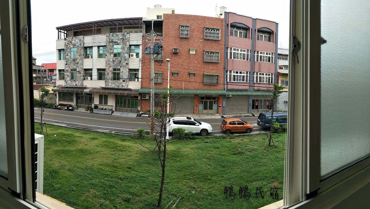 鹿港 鴨 鴨 民宿 Changhua City Exterior photo